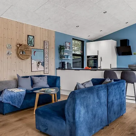 Vakantiehuis Tatania - 800m From The Sea By Interhome