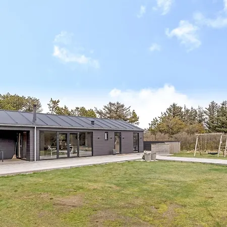 Tatania - 800m From The Sea By Interhome *